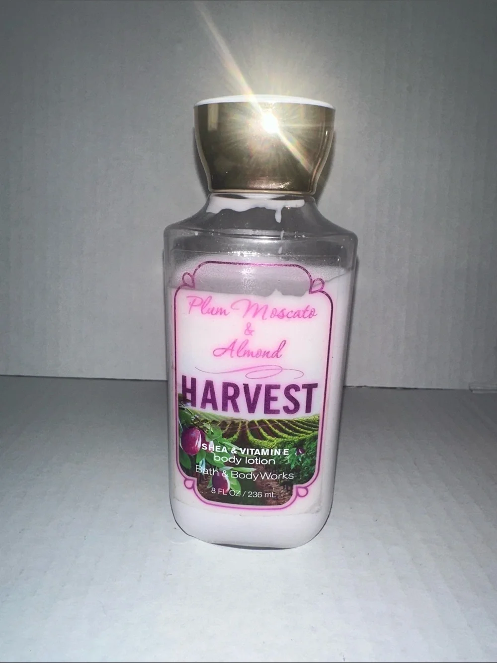 Bath & Body Works Plum Moscato & Almond harvest Body Lotion - White & Gold